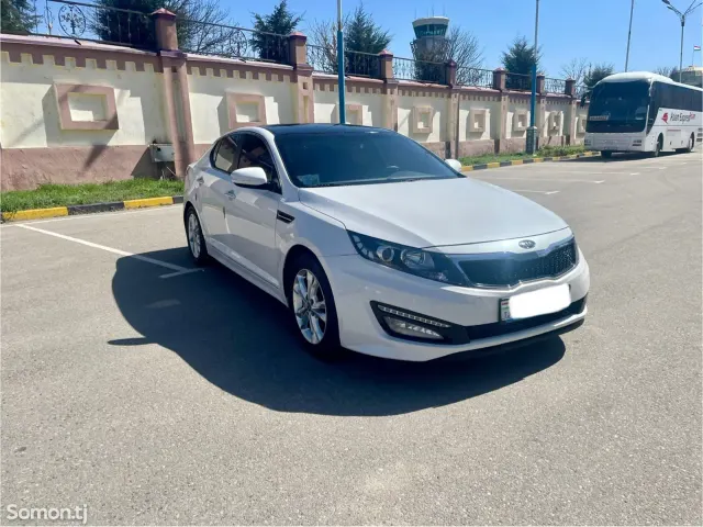 Kia K5 2012 · 2.0 AT