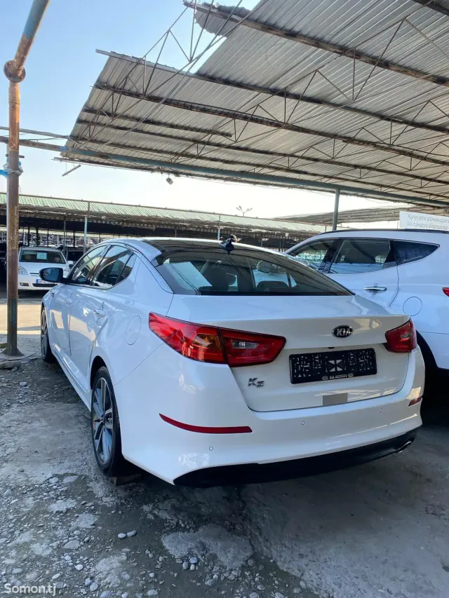 Kia K5 2014 · 2.0 AT
