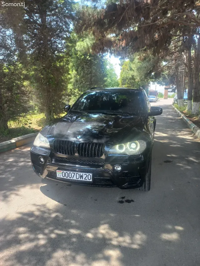 BMW X5 2010 · 3.0 AT