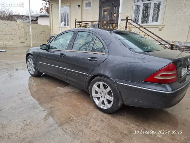 Mercedes-Benz C class 2001 · 2.3 AT