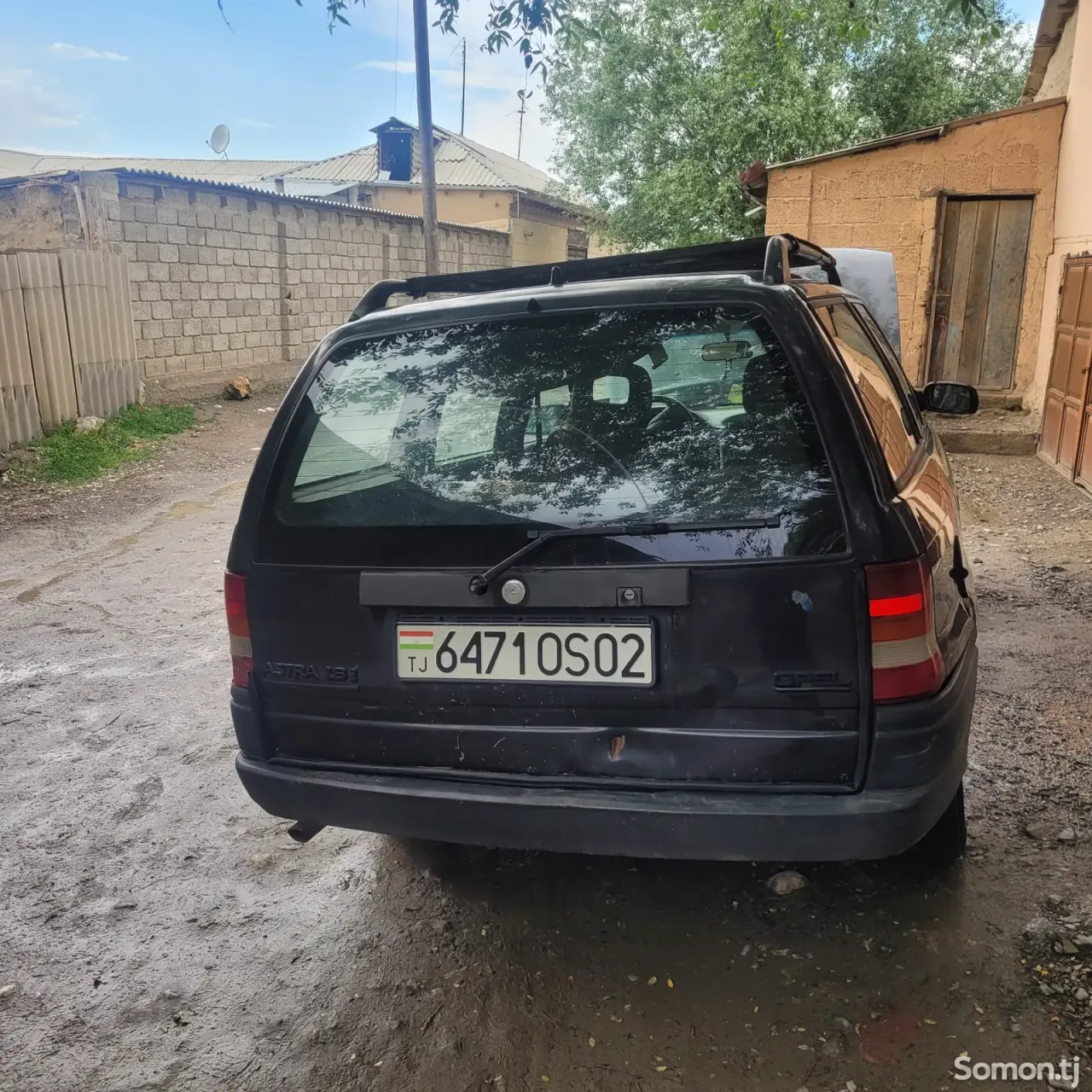 Opel Astra F 1992 · 1.6 MT