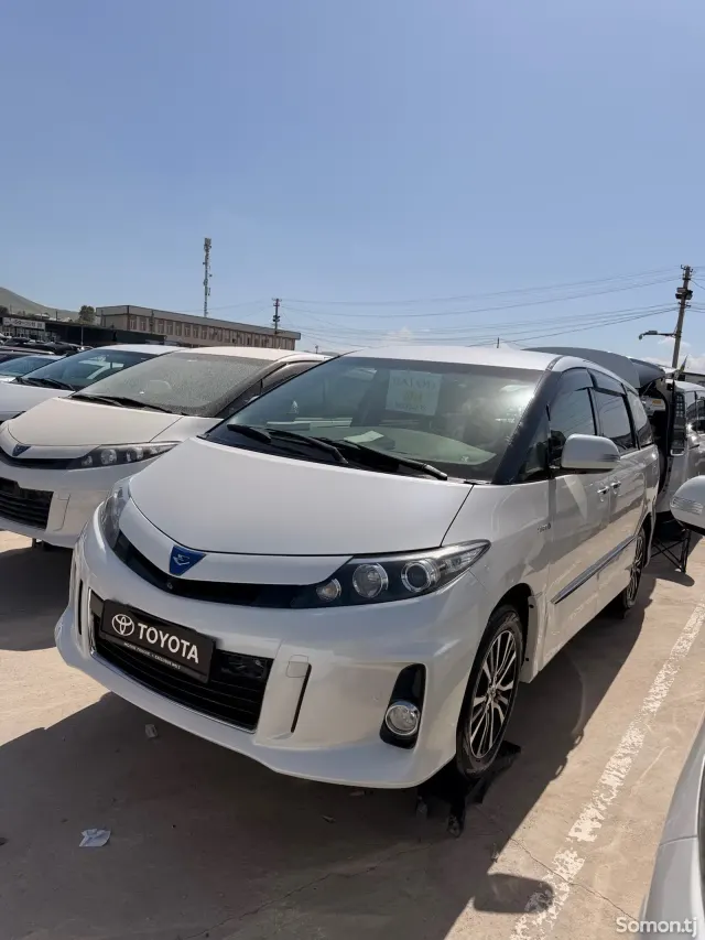 Toyota Estima 2014 · 2.4 AT