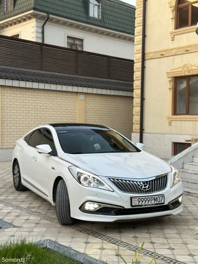 Hyundai Grandeur 2015 · 2.4 AT
