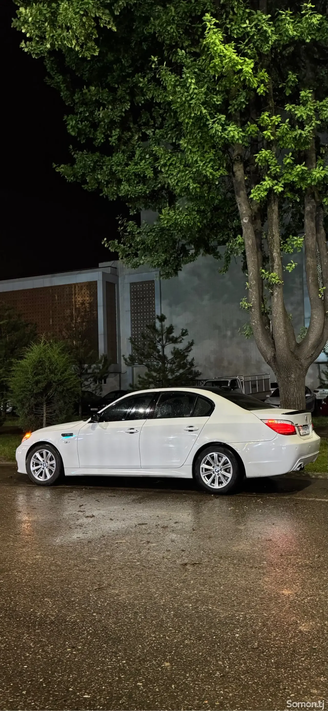 BMW 5 series 2008 · 3.0 AT