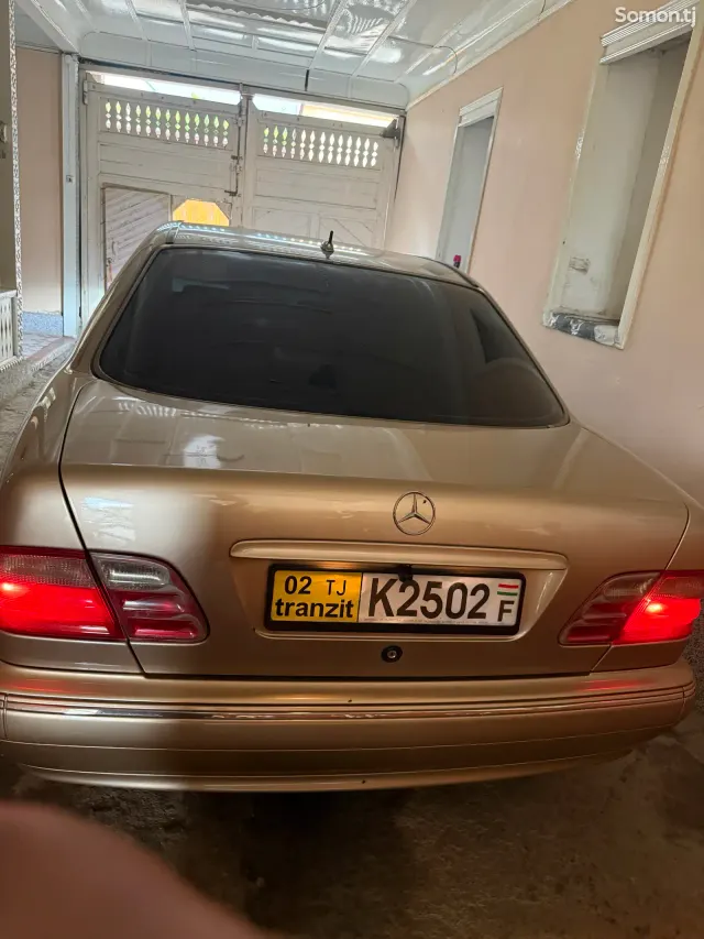 Mercedes-Benz E class 2001 · 2.4 AT