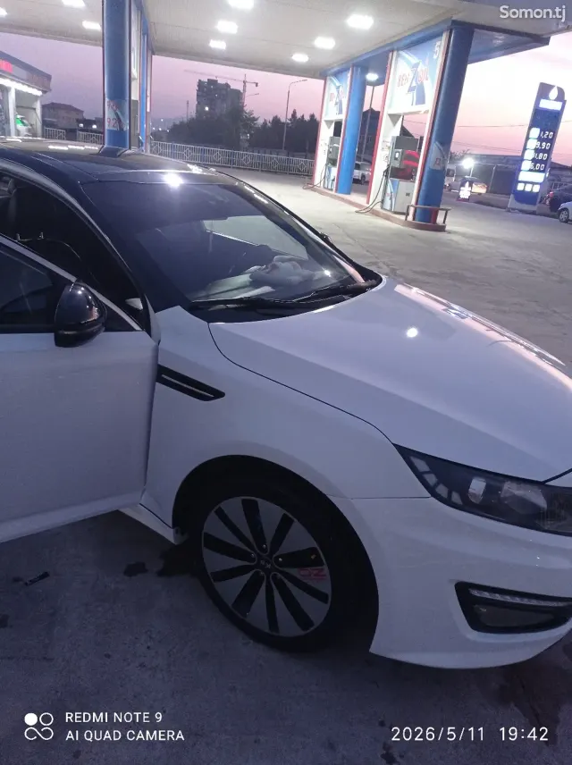 Kia K5 2013 · 2.0 AT
