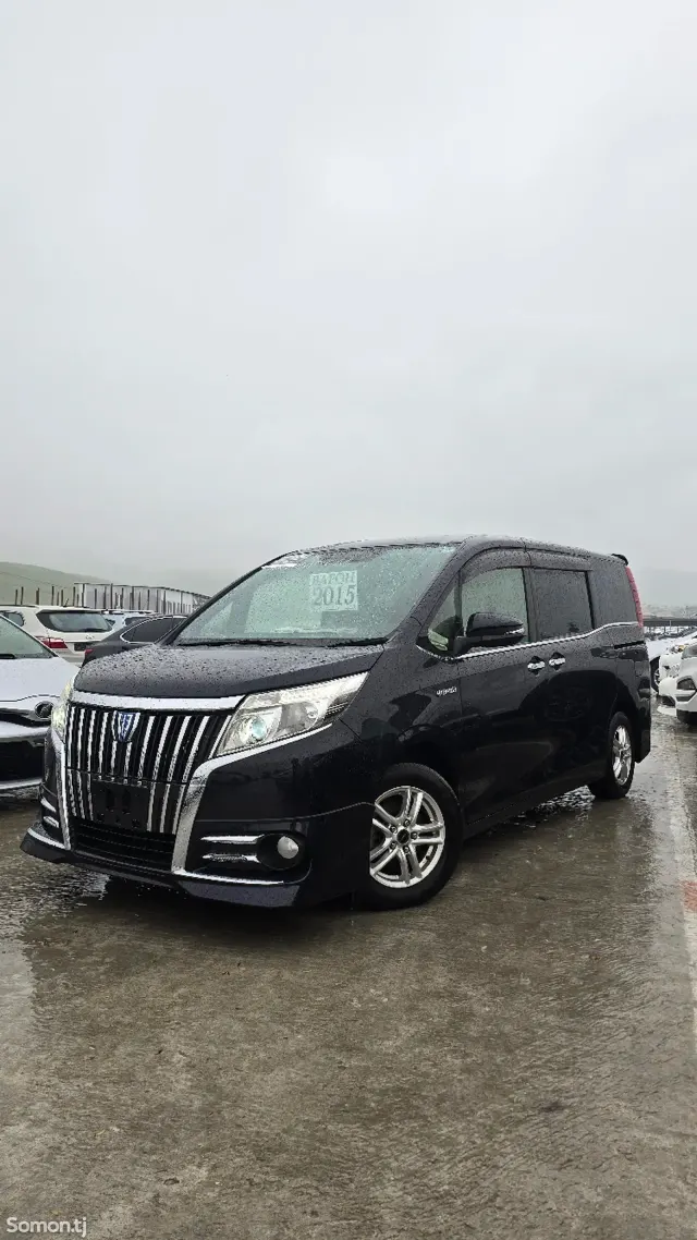 Toyota Voxy 2015 · 1.8 AT