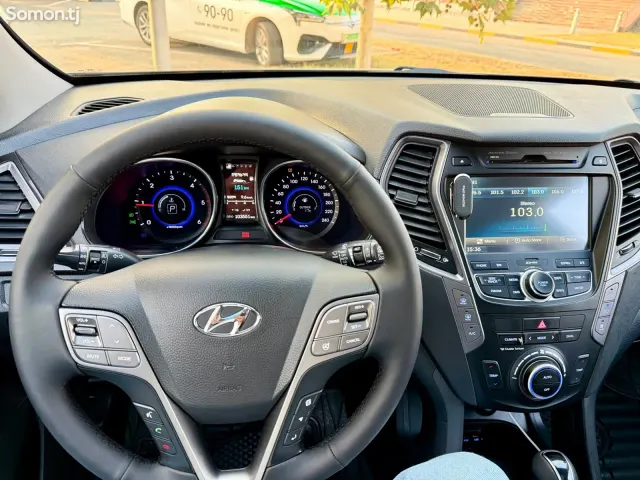 Hyundai Santa Fe 2014 · 2.2 AT
