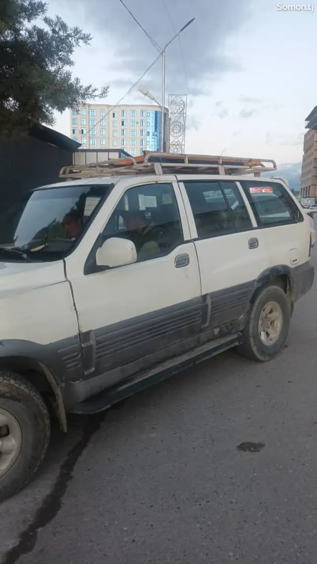Ssang Yong Musso 2000 · 2.9 MT