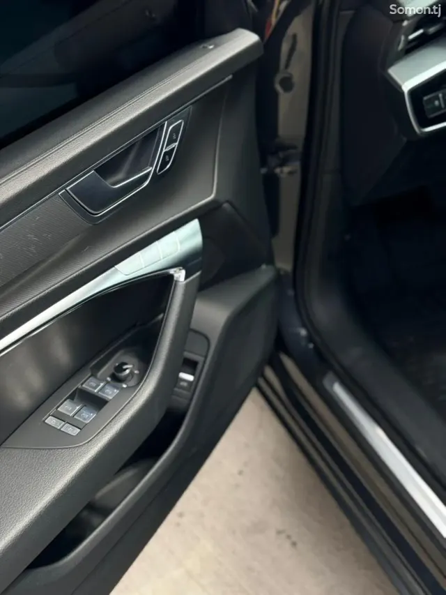 Audi A6 2022 · 2.0 AT