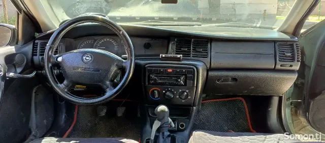 Opel Vectra B 1999 · 1.6 MT