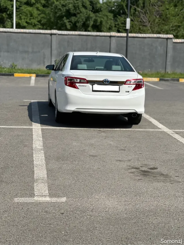 Toyota Camry 2014 · 2.5 AT