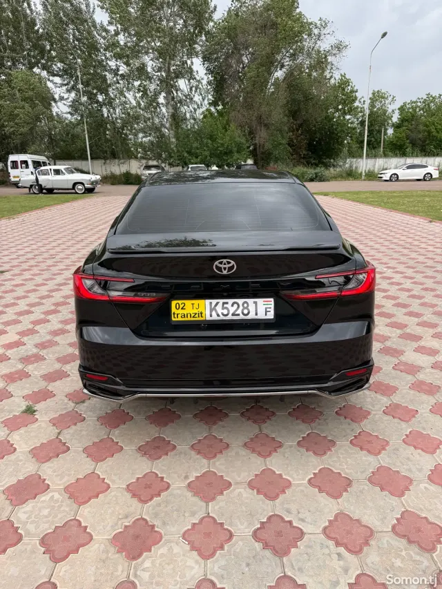 Toyota Camry 2025 · 2.0 AT