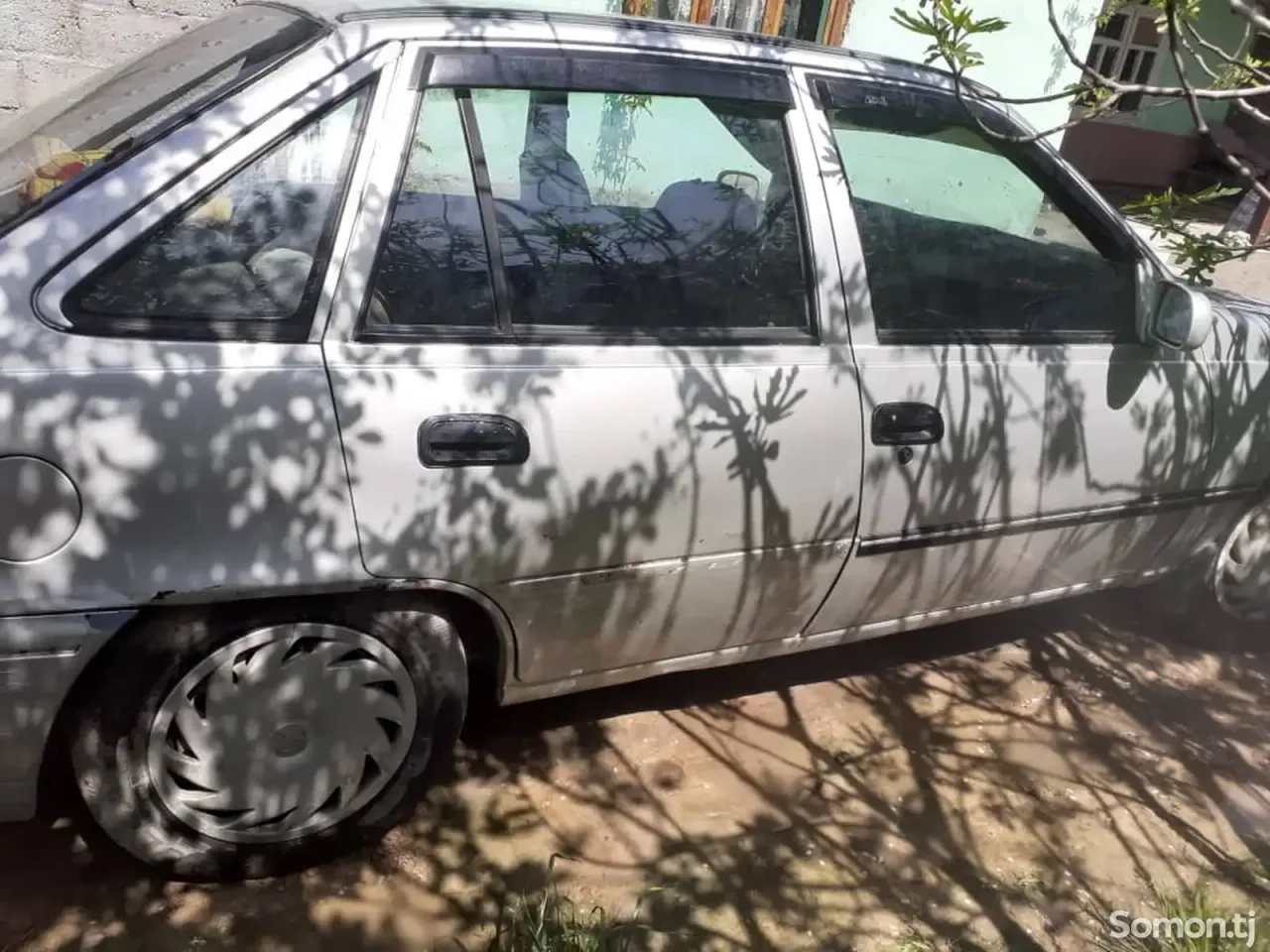Daewoo Nexia 1996 · 1.6 MT