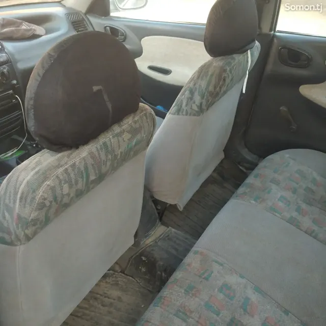 Daewoo Lanos 1997 · 1.6 MT