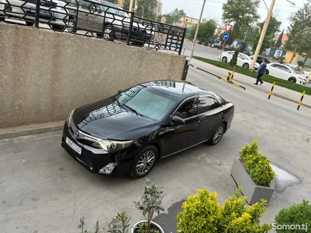 Toyota Camry 2014 · 2.5 AT