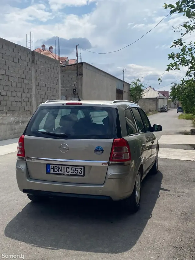 Opel Zafira 2014 · 1.8 MT