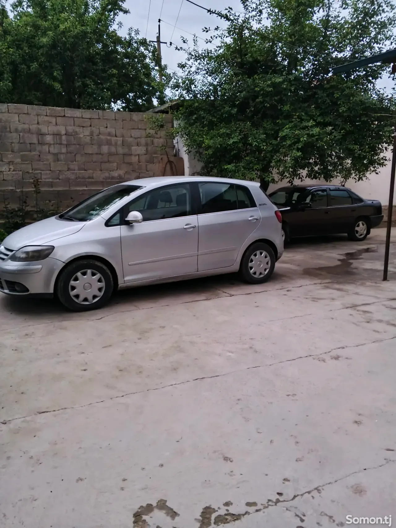 Volkswagen Golf 2006 · 1.4 MT