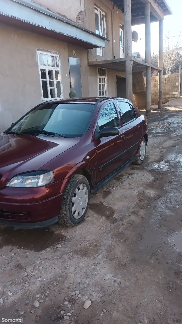 Opel Astra G 1999 · 1.6 MT