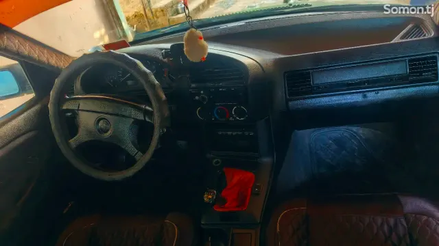 BMW 3 series 1993 · 1.8 MT