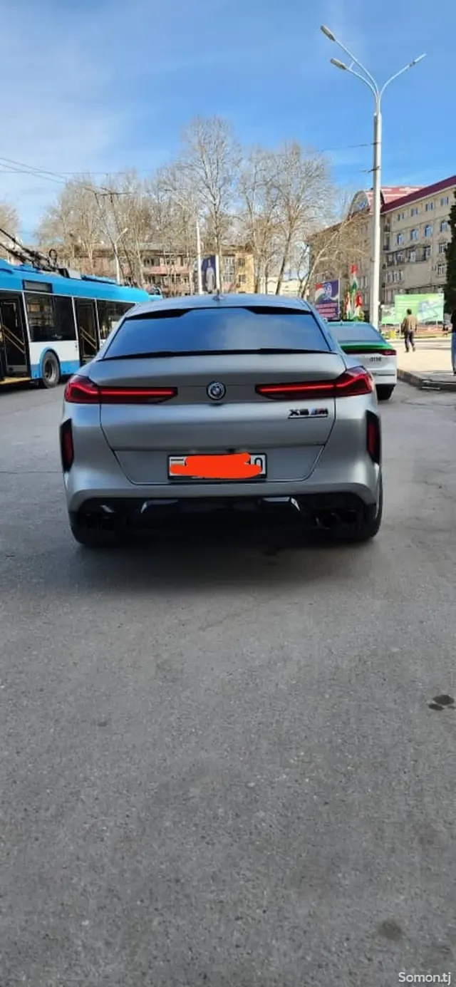 BMW X6 M 2022 · 4.4 AT