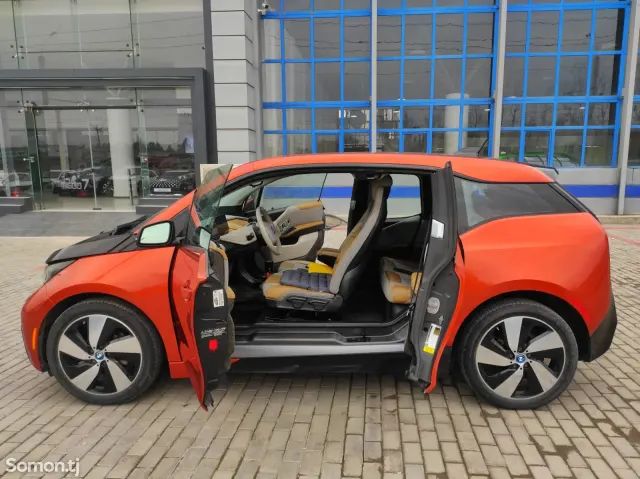 BMW i3 2014 · AT