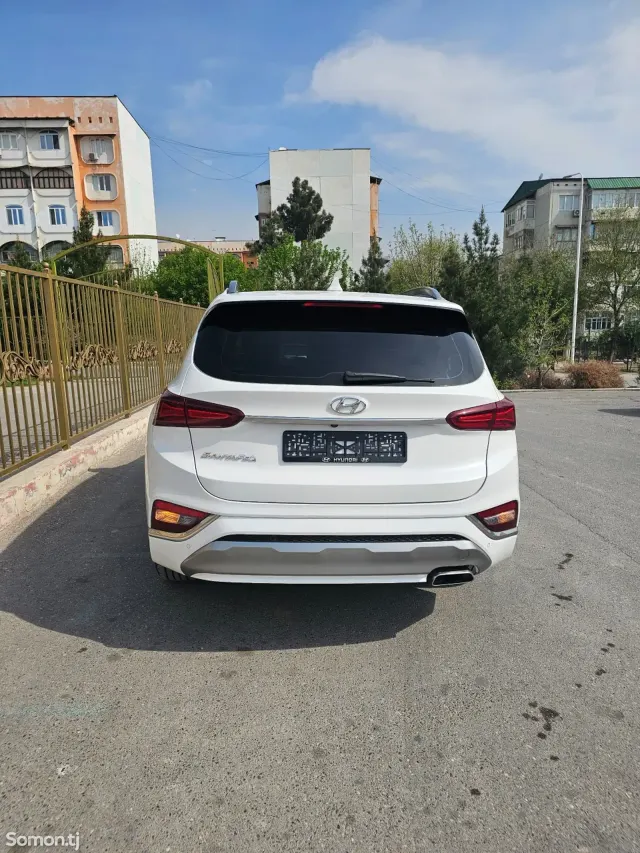 Hyundai Santa Fe 2018 · 2.0 AT