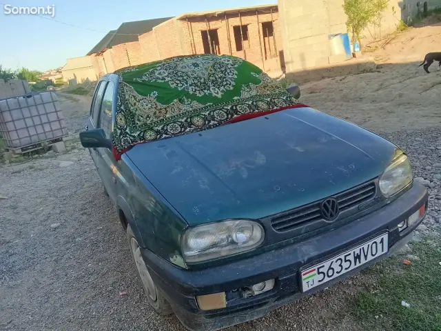 Volkswagen Bora 1996 · 1.6 MT