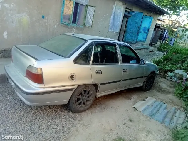Daewoo Nexia 1995 · 0.6 MT