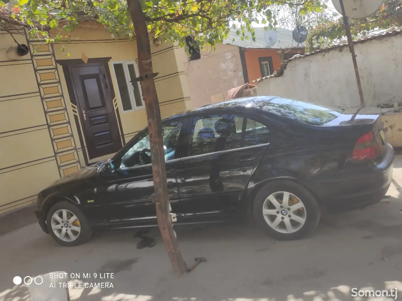 BMW 3 series 2002 · 1.9 MT