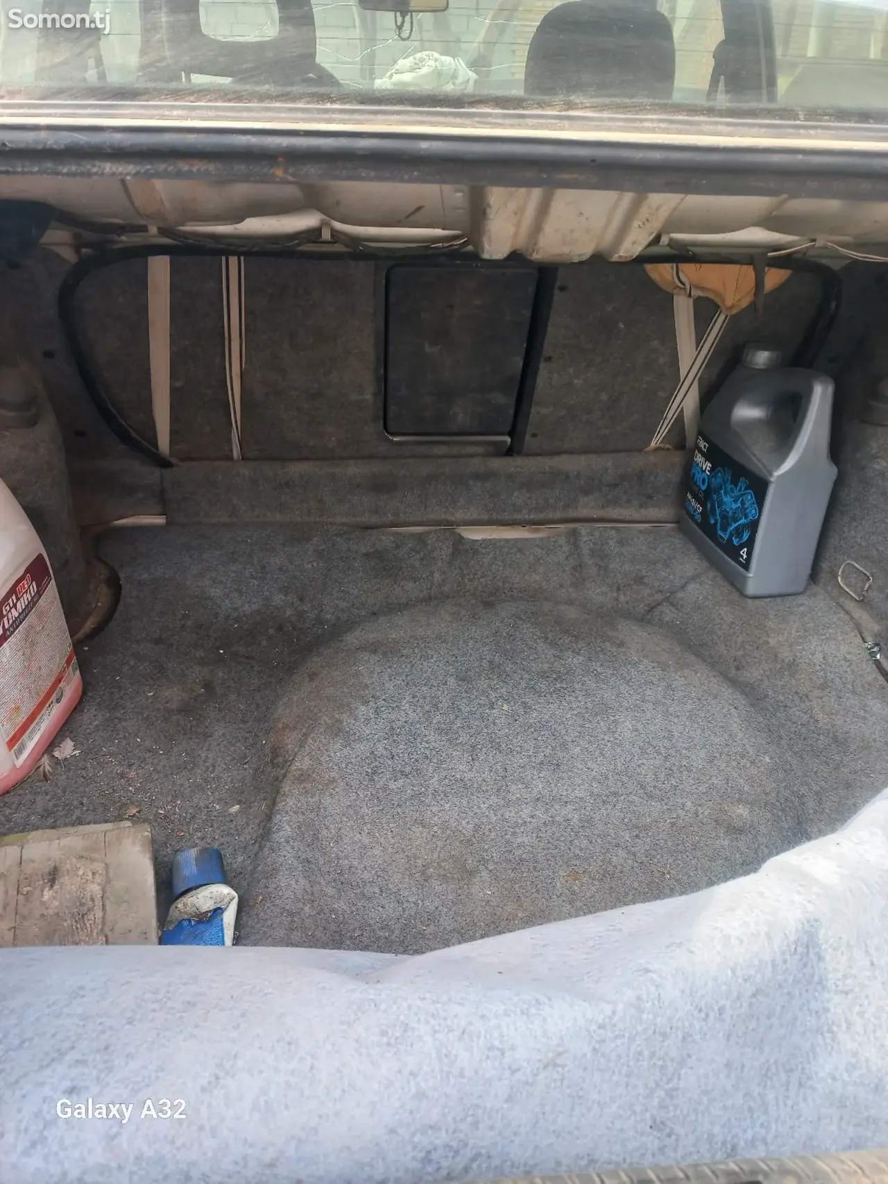 Opel Vectra A 1991 · 1.6 MT