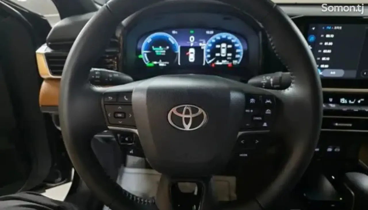 Toyota Camry 2025 · 2.5 AT