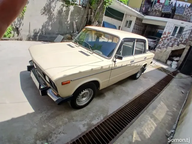 Lada (ВАЗ) 2106 1988 · 1.6 MT