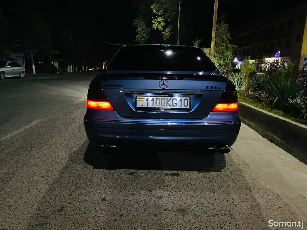 Mercedes-Benz E class 2004 · 2.3 AT