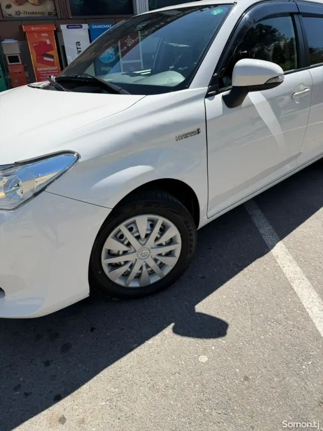 Toyota Fielder 2017 · 1.5 AT