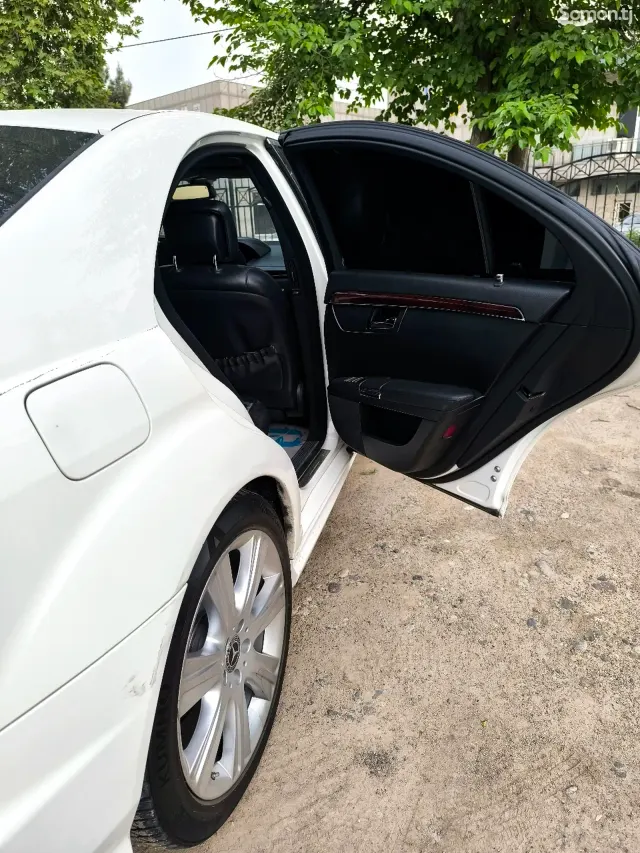 Mercedes-Benz S class 2009 · 3.5 AT