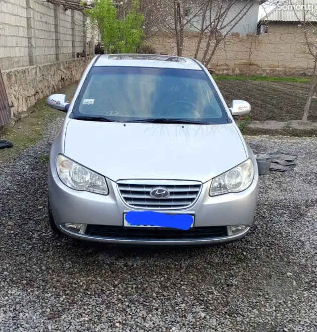 Hyundai Avante 2009 · 1.6 AT