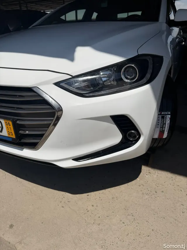 Hyundai Avante 2016 · 1.6 AT