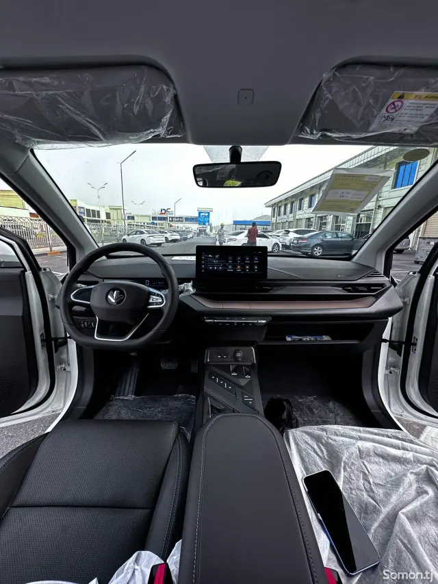 Geely Galaxy L7 2024 · AT