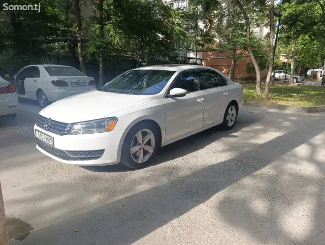 Volkswagen Passat 2014 · 2.5 AT