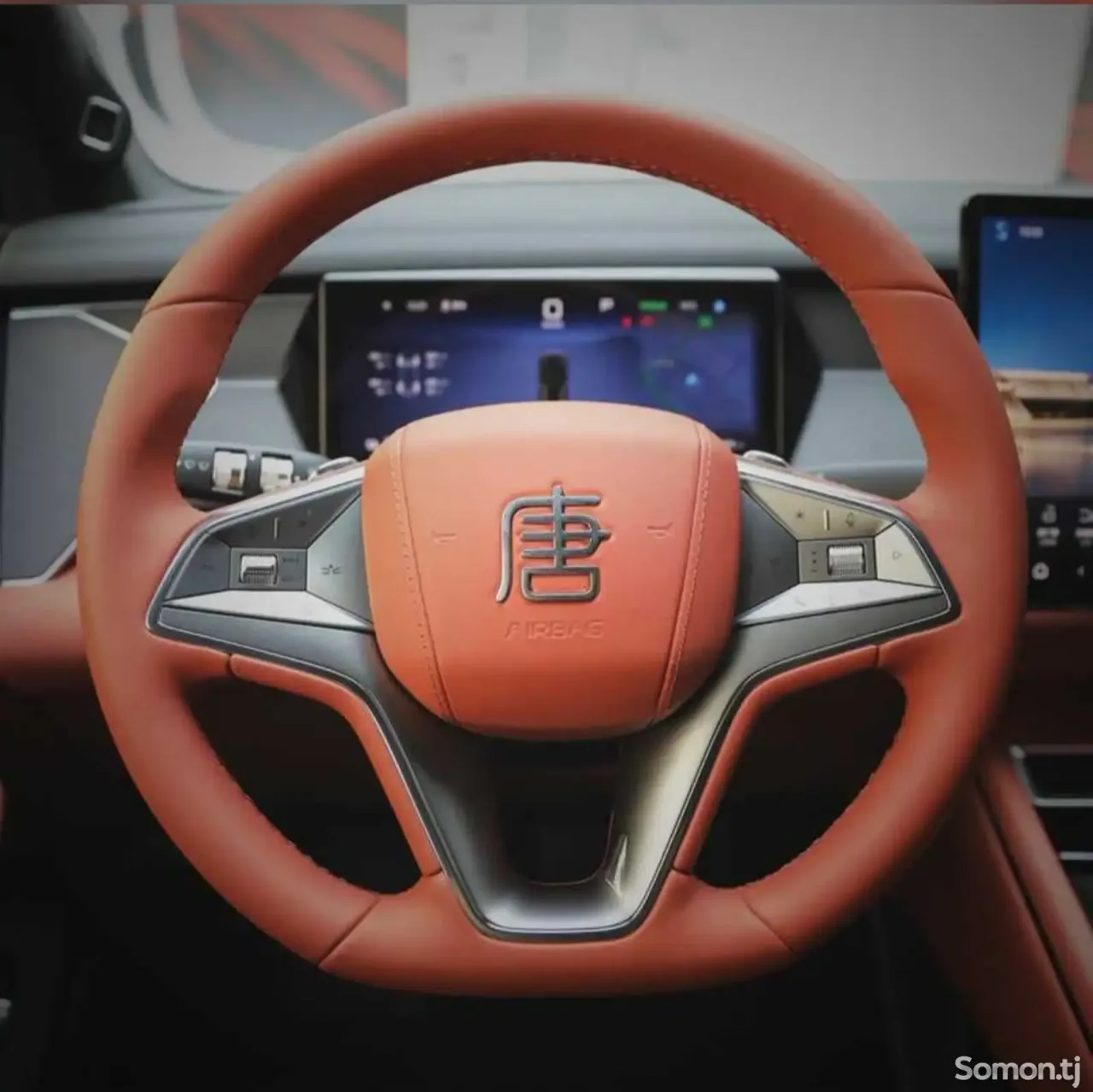 BYD Tang 2025 · AT