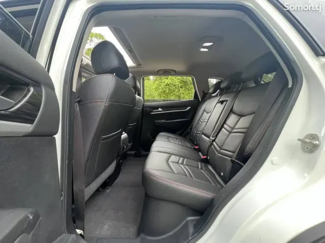 Dongfeng L7 2017 · 2.0 AT