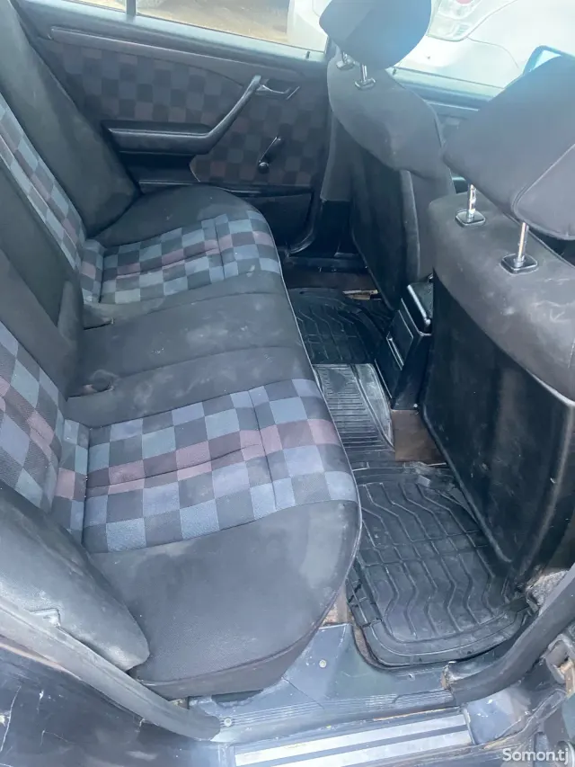 Mercedes-Benz C class 1995 · 1.8 MT