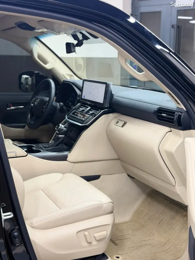 Toyota Land Cruiser 2026 · 3.5 AT