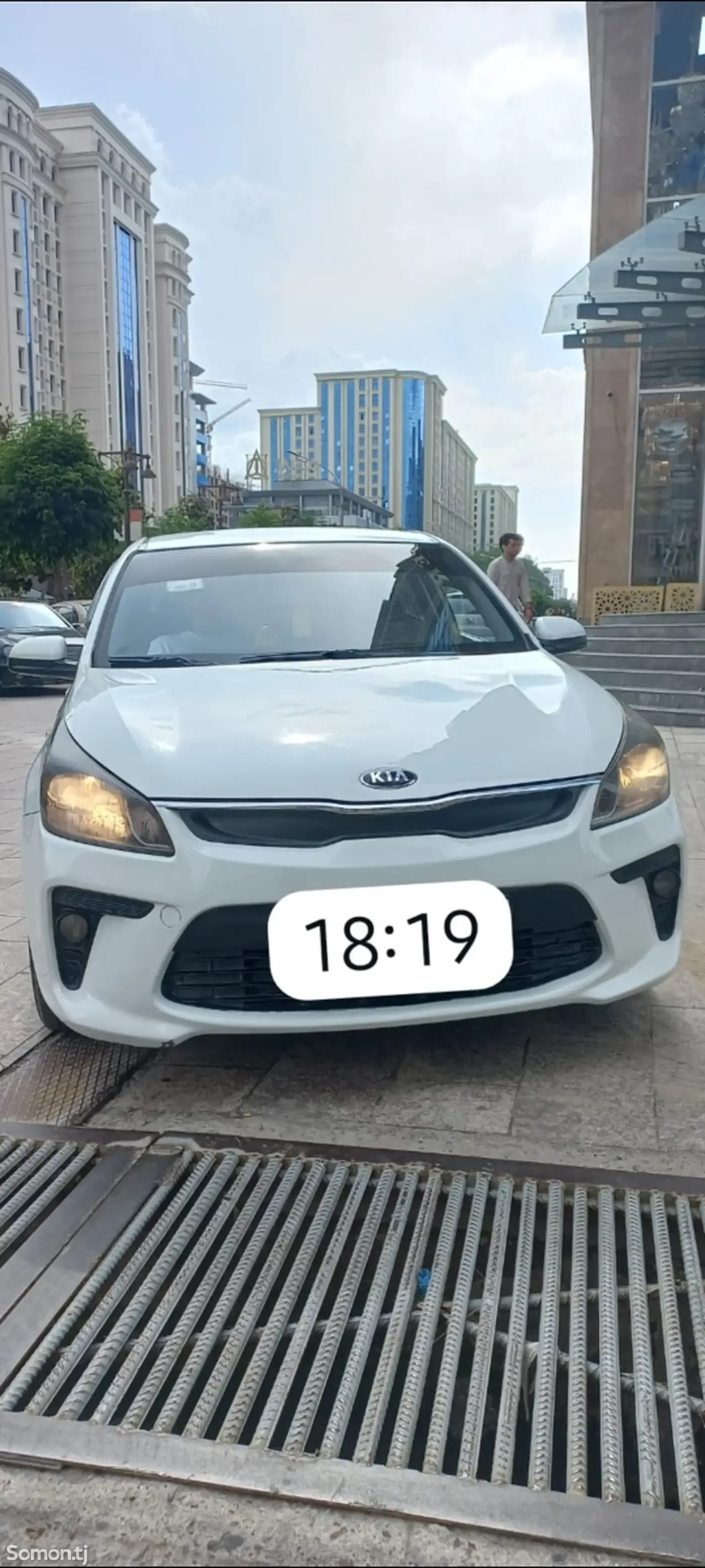 Kia Rio 2019 · 1.6 AT