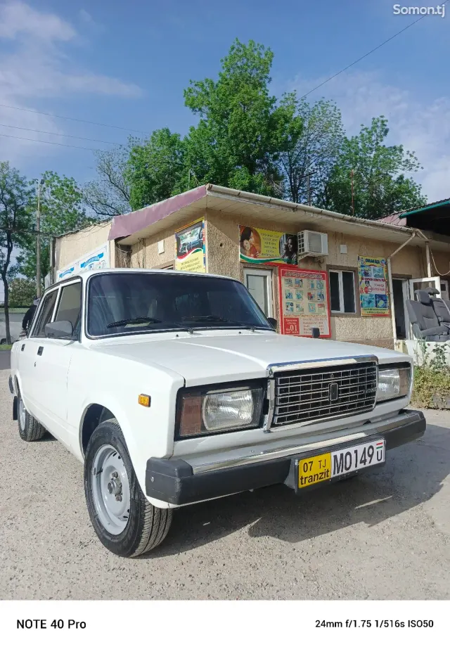 Lada (ВАЗ) 2107 2010 · 1.7 MT
