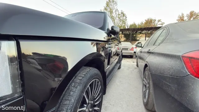 Land Rover Vogue 2011 · 4.4 AT
