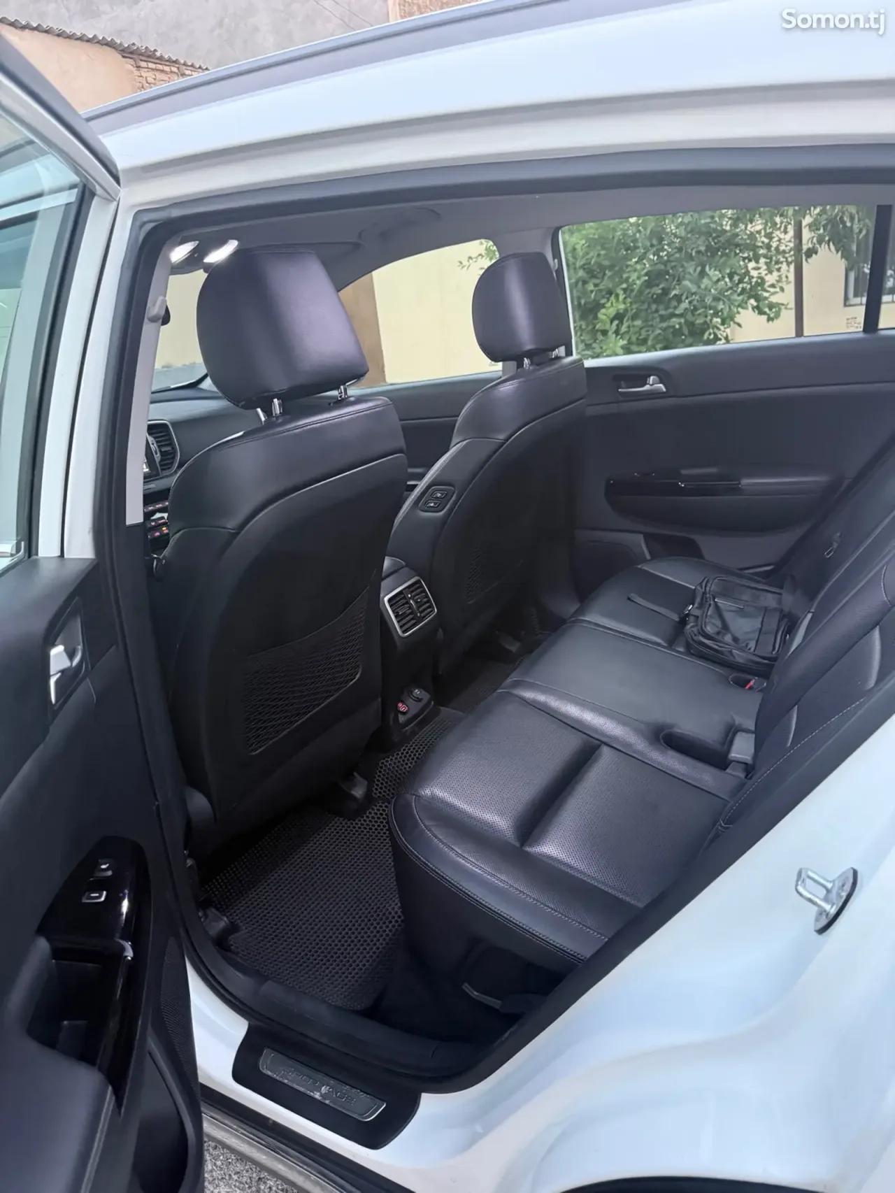 Kia Sportage 2016 · 2.0 AT
