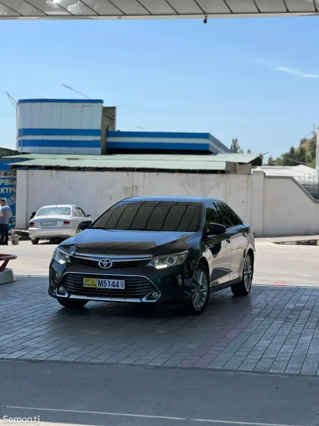 Toyota Camry 2016 · 2.5 AT