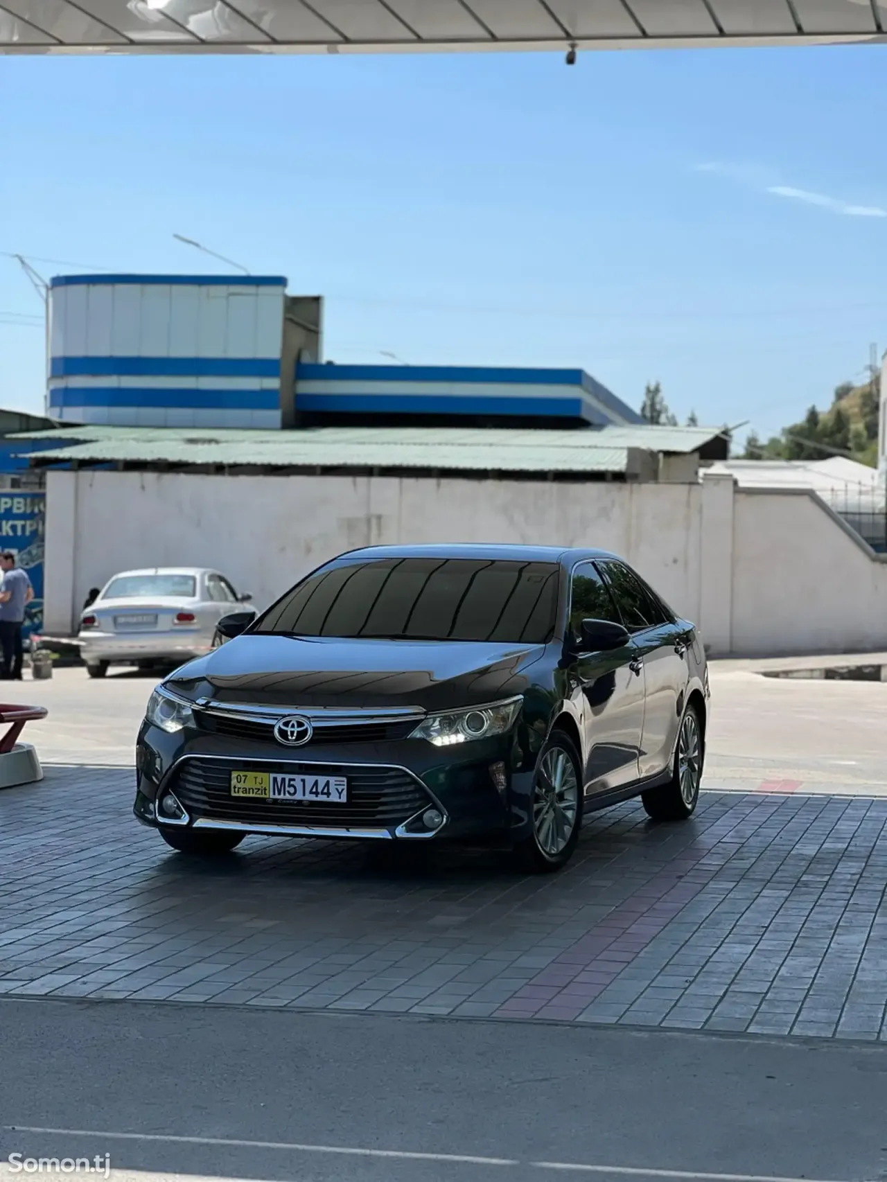 Toyota Camry 2016 · 2.5 AT